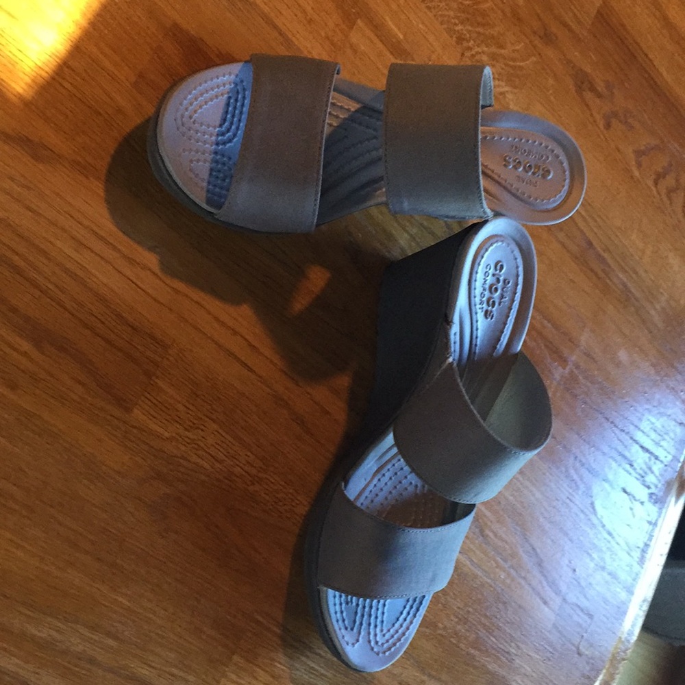 Crocs grey wedge sandals